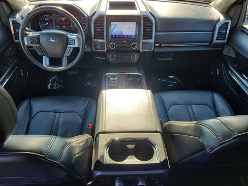 Used 2020 Ford Expedition Platinum image 18