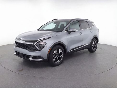Used 2024 Kia Sportage LX FWD image 3