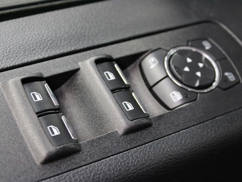 Used 2019 Ford F150 Lariat w/ Equipment Group 502A Luxury AWD/4WD image 76