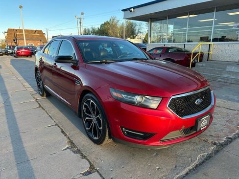 Used 2013 Ford Taurus SHO image 1