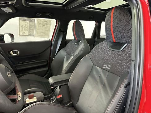 Certified 2025 MINI Cooper S image 10