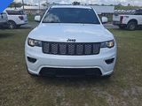 Used 2018 Jeep Grand Cherokee Altitude image 2