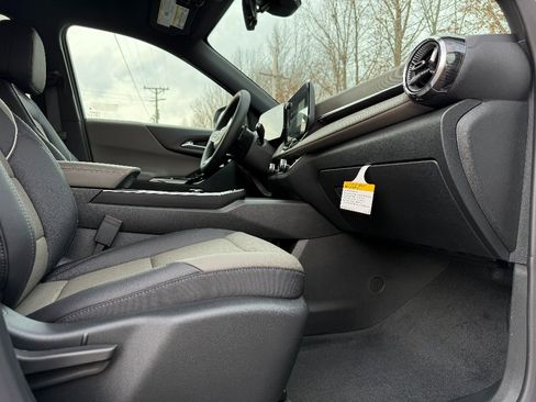 New 2026 Chevrolet Equinox LT image 28