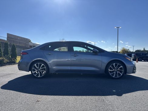 Used 2020 Toyota Corolla SE image 11