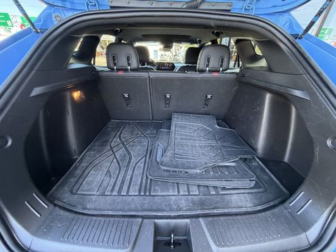 Used 2024 Chevrolet Trax RS w/ Sunroof Package image 21