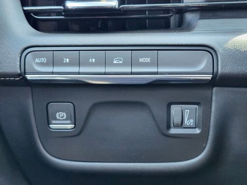 Used 2023 Cadillac Escalade Premium Luxury w/ LPO, Floor Liner Package AWD/4WD image 24