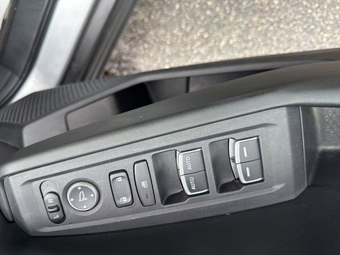 Used 2024 Honda Accord LX image 11