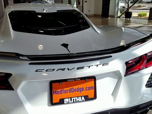 Used 2023 Chevrolet Corvette Stingray Preferred Cpe w/ Z51 Performance Package image 3