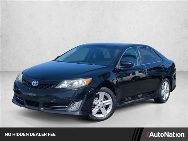 Used 2012 Toyota Camry SE FWD image 1