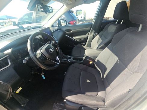 Used 2023 Toyota Corolla Cross LE image 24