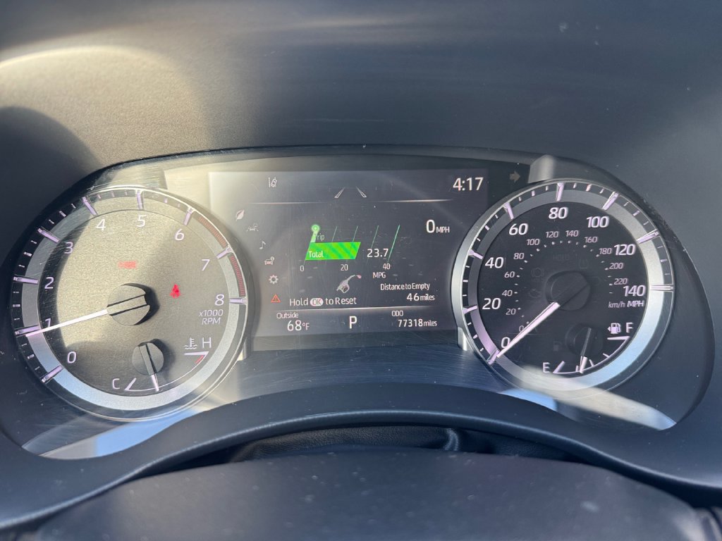 Used 2023 Toyota Highlander XLE AWD/4WD image 20