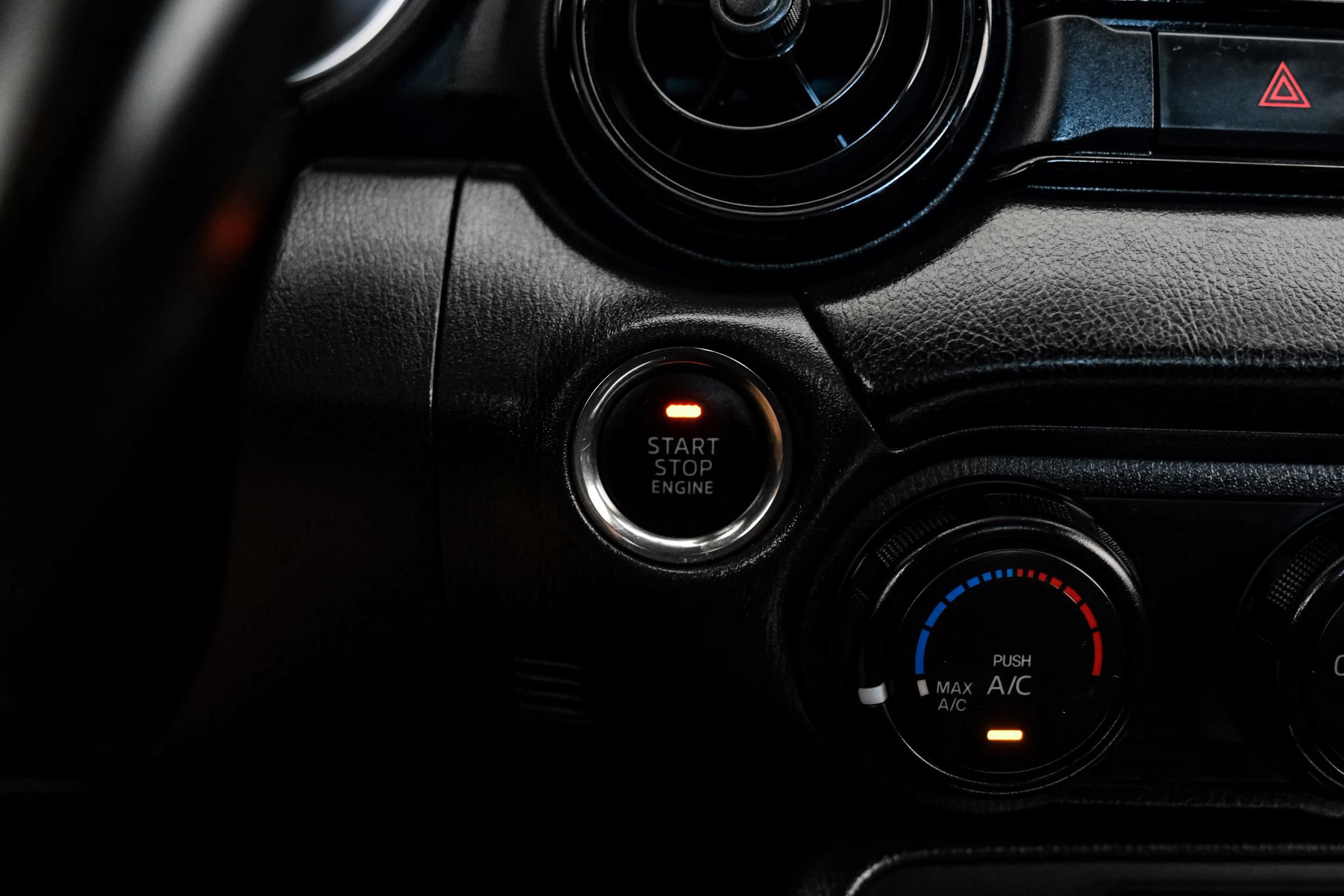 Used 2016 MAZDA MX-5 Miata Club RWD image 19