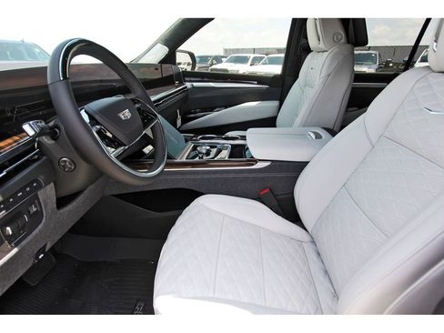 New 2026 Cadillac Escalade Platinum Sport w/ LPO, ONYX Package AWD/4WD image 6