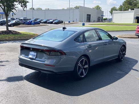 Used 2026 Honda Accord SE image 10