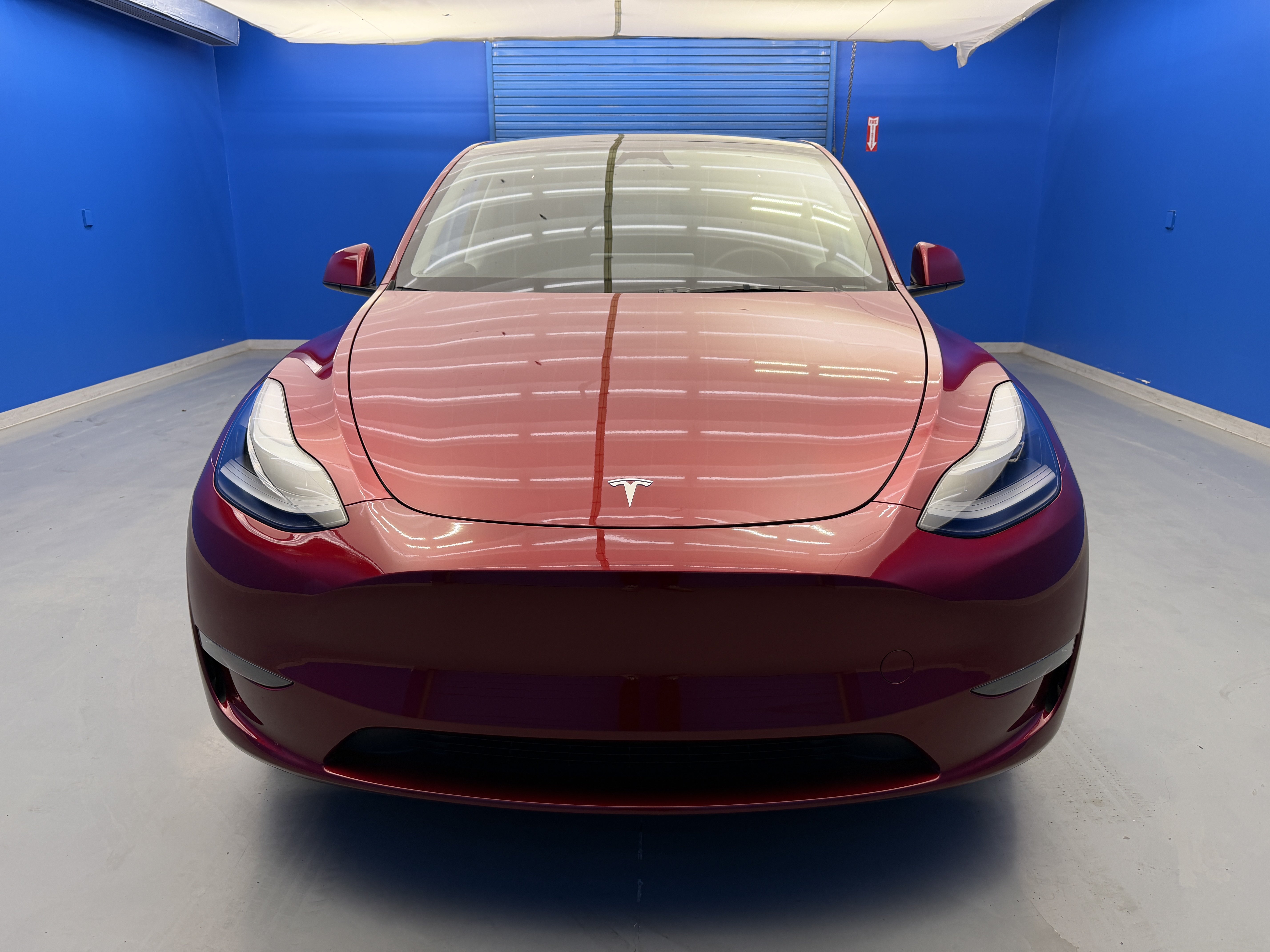 Used 2025 Tesla Model Y Long Range RWD image 3