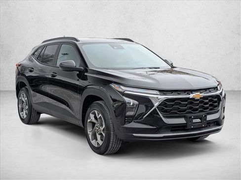 New 2026 Chevrolet Trax LT w/ Driver Confidence Package image 6
