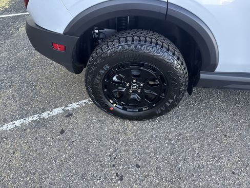 New 2026 Ford Bronco Sport Badlands AWD/4WD image 9