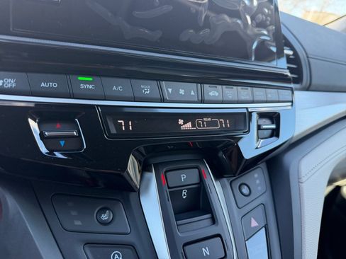 Used 2026 Honda Odyssey EX-L image 18