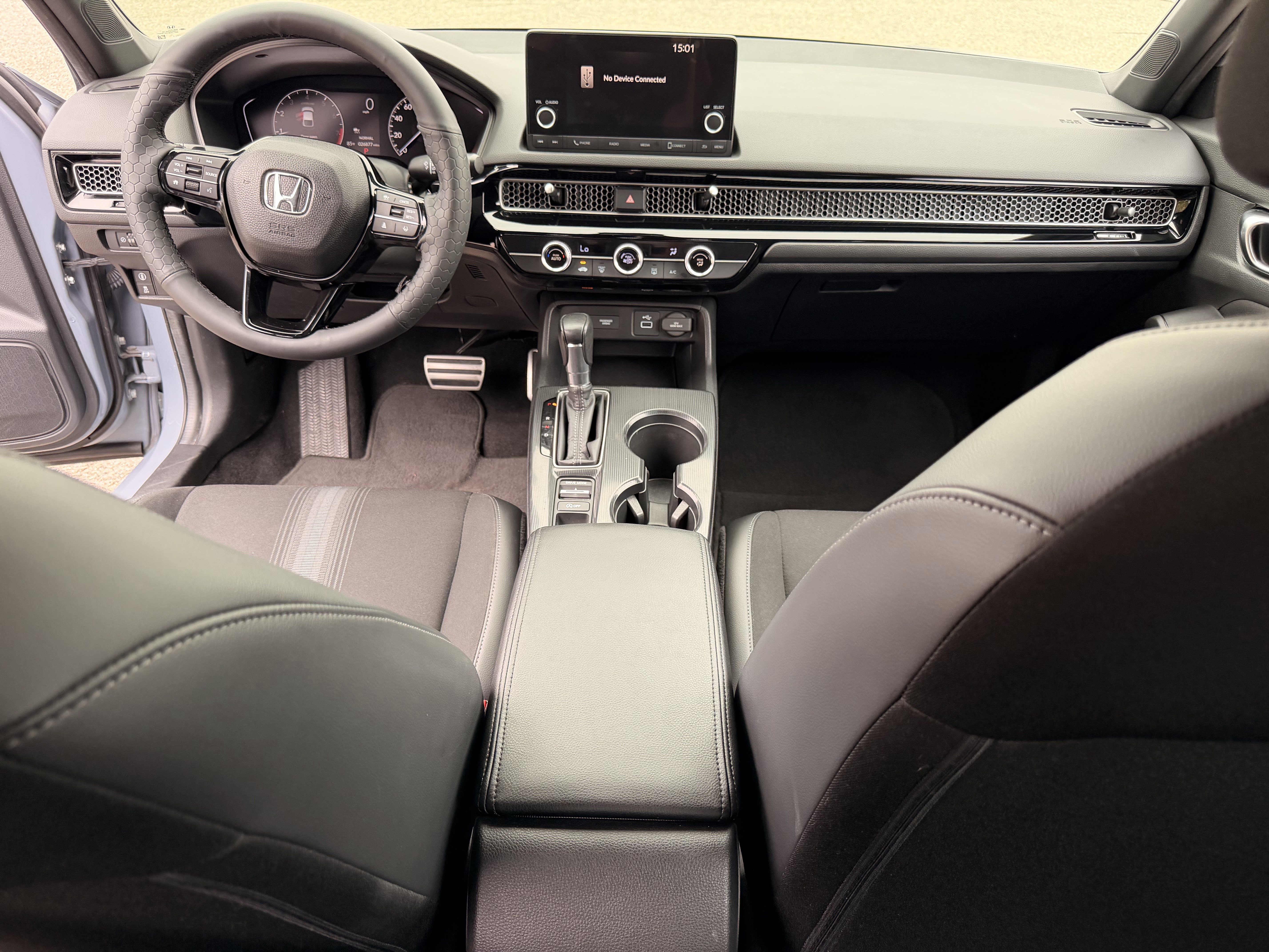 Used 2023 Honda Civic Sport image 16