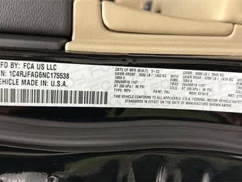 Used 2022 Jeep Grand Cherokee Laredo E image 10