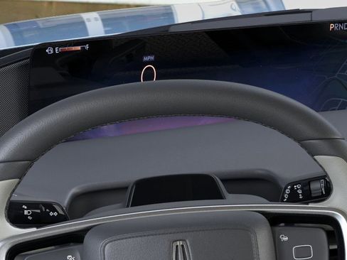 New 2025 Lincoln Navigator Reserve image 13