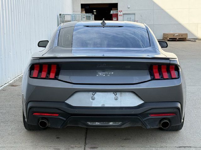 Used 2025 Ford Mustang GT RWD image 5