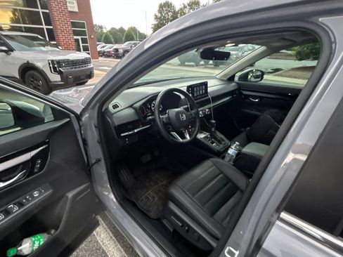 Used 2025 Honda CR-V EX-L image 6