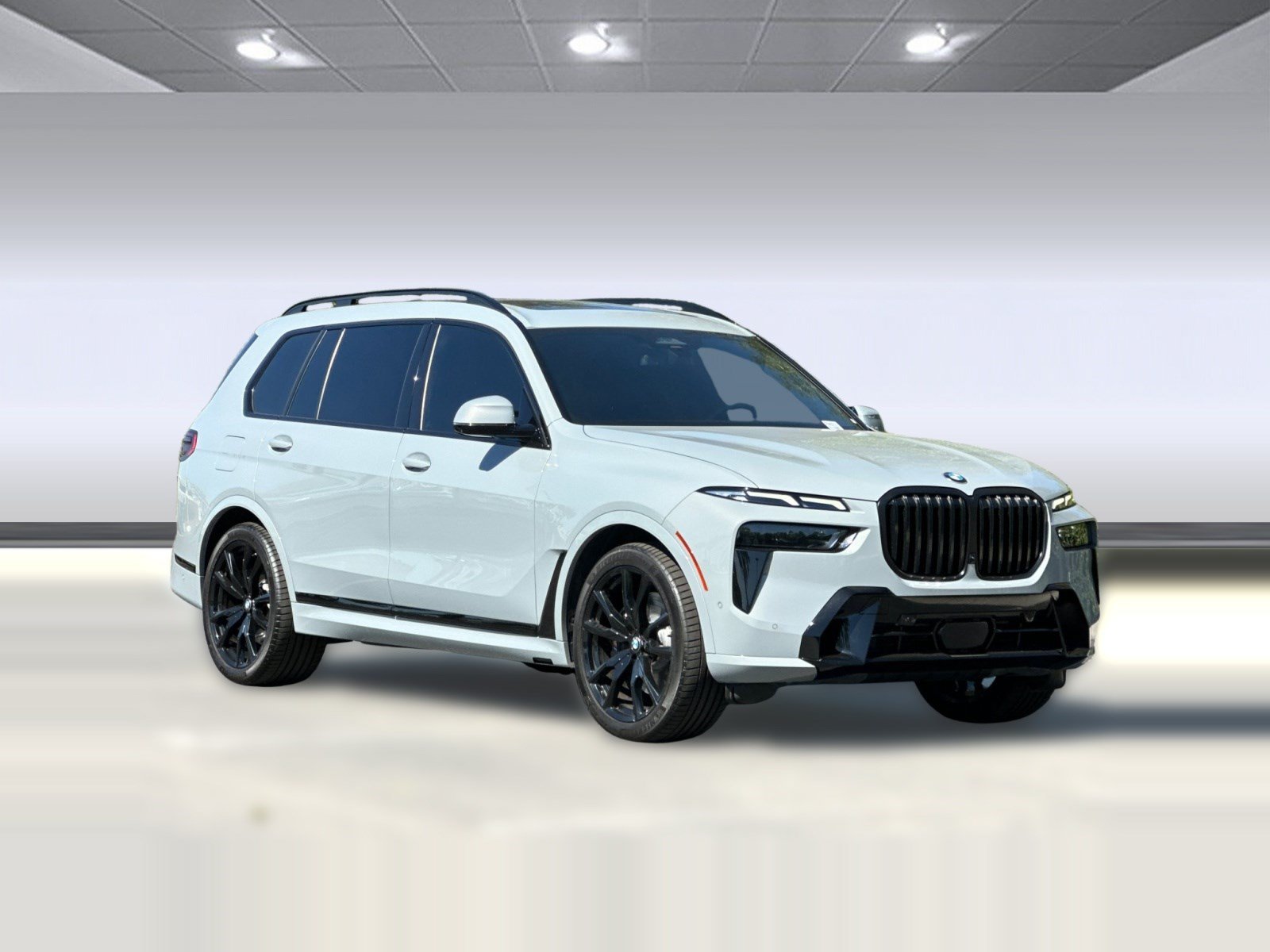Used 2024 BMW X7 xDrive40i w/ M Sport Package AWD/4WD image 7