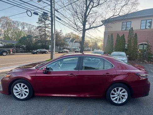 Used 2022 Toyota Camry LE w/ Cold Weather Package AWD/4WD image 2
