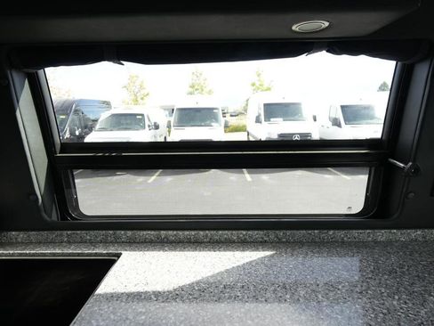 Used 2022 Mercedes-Benz Sprinter 144 Cargo image 20