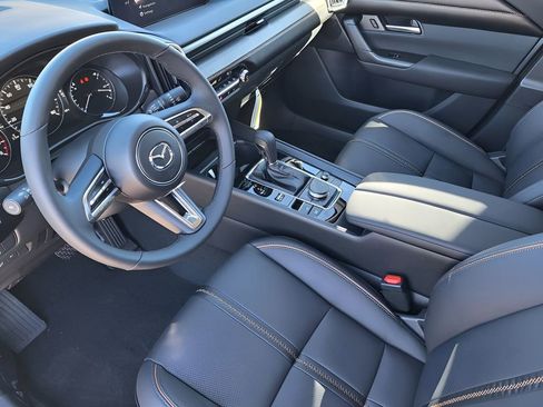 Used 2025 MAZDA CX-50 AWD 2.5 S w/ Weather Package image 9