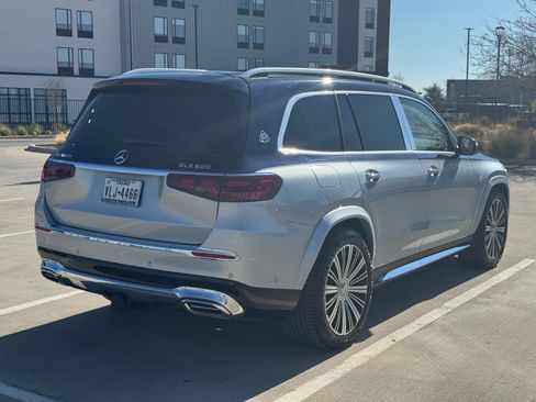 Used 2024 Mercedes-Benz Maybach GLS 600 4MATIC image 7