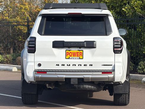 Used 2025 Toyota 4Runner Trailhunter image 5
