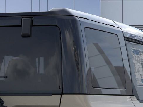 New 2025 Ford Bronco Badlands image 25