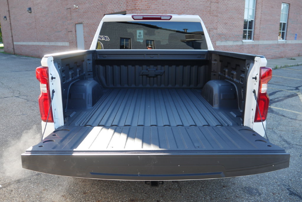 New 2026 Chevrolet Silverado 1500 RST w/ Redline Edition AWD/4WD image 7