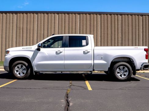 Used 2023 Chevrolet Silverado 1500 LT w/ Work Truck Package AWD/4WD image 12