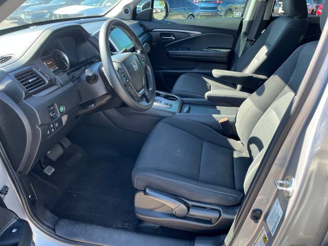 Used 2020 Honda Ridgeline Sport image 2