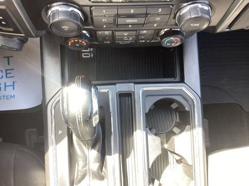 Used 2018 Ford F150 XLT w/ Equipment Group 302A Luxury AWD/4WD image 25