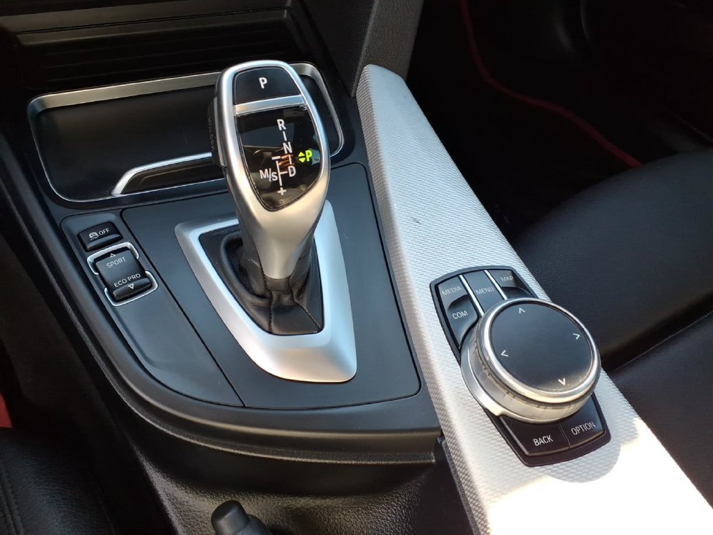 Used 2018 BMW 340i xDrive Sedan AWD/4WD image 9