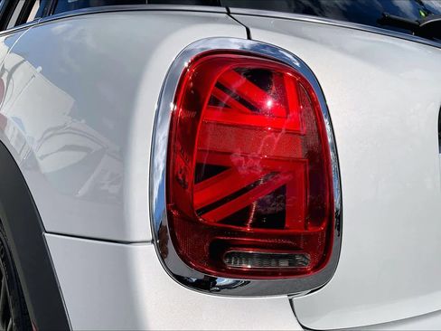 Used 2022 MINI Cooper 4-Door Hardtop image 29