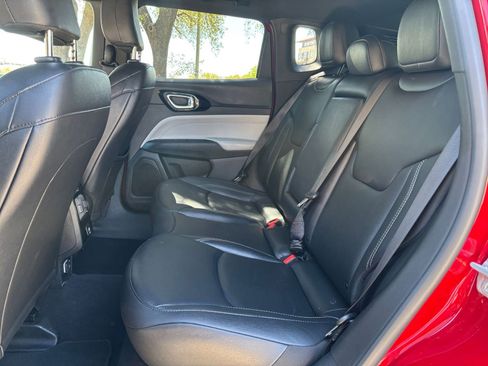 Used 2025 Jeep Compass Limited AWD/4WD image 21