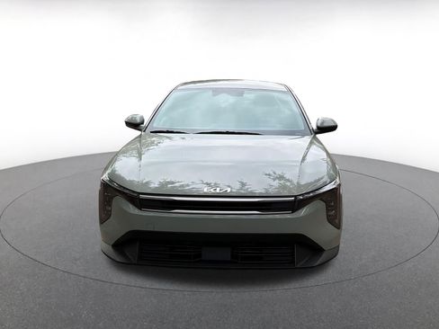 Used 2025 Kia K4 LXS image 2