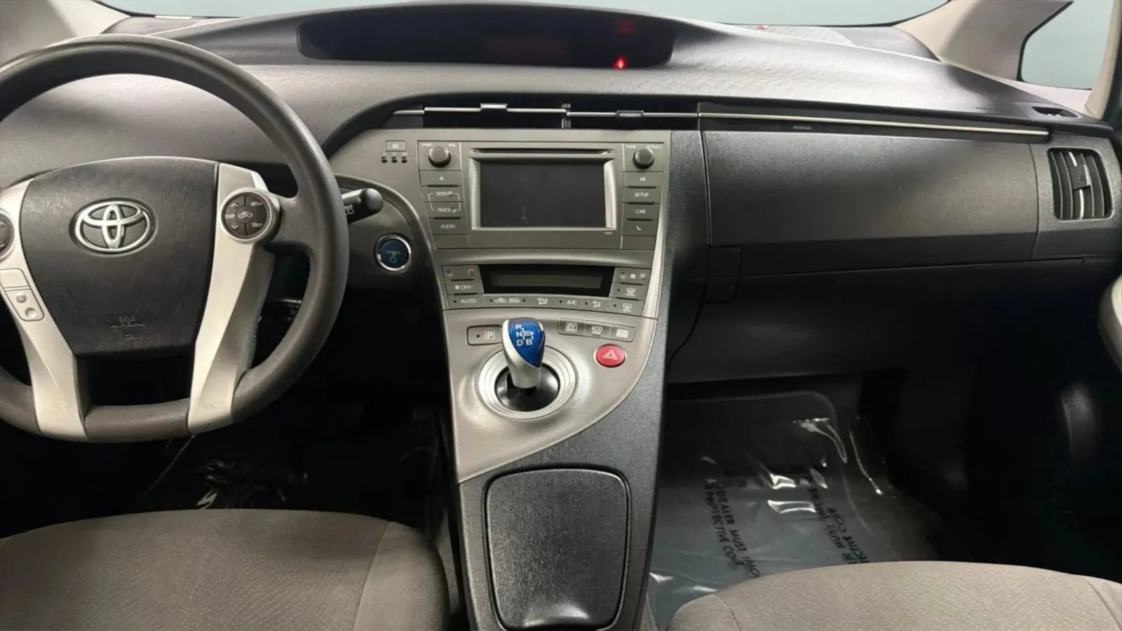 Used 2015 Toyota Prius Two FWD image 16