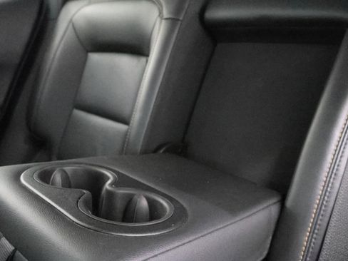 Used 2018 Chevrolet Equinox Premier image 32