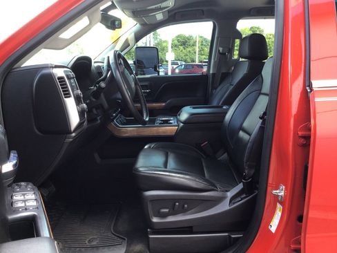 Used 2016 Chevrolet Silverado 2500 LTZ w/ LTZ Plus Package AWD/4WD image 23