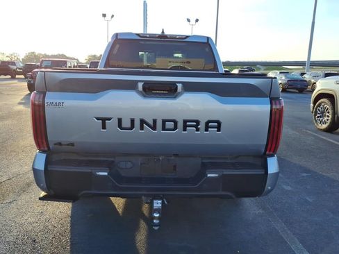 Used 2025 Toyota Tundra Limited AWD/4WD image 4