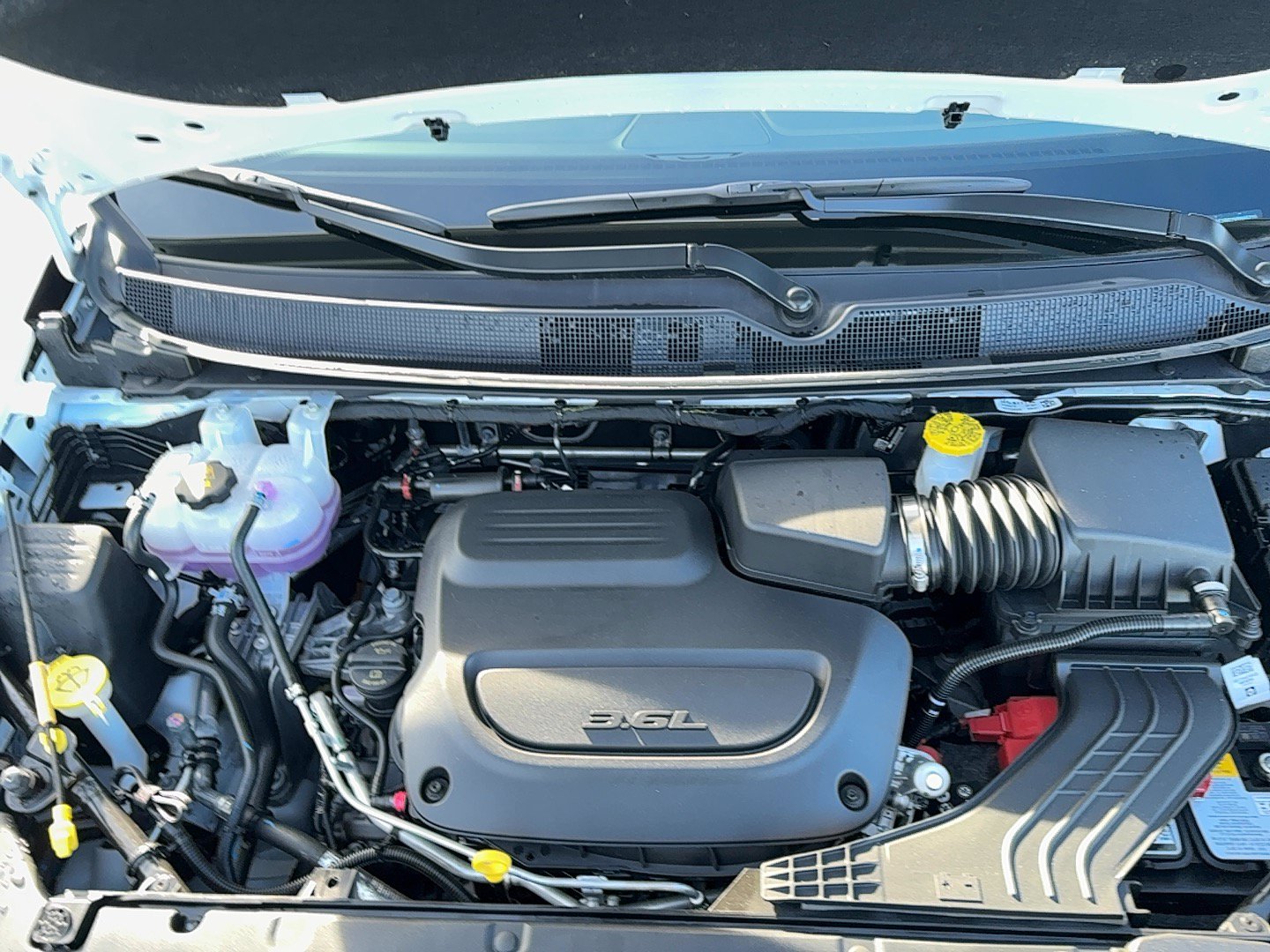 New 2027 Chrysler Pacifica Select AWD/4WD image 20