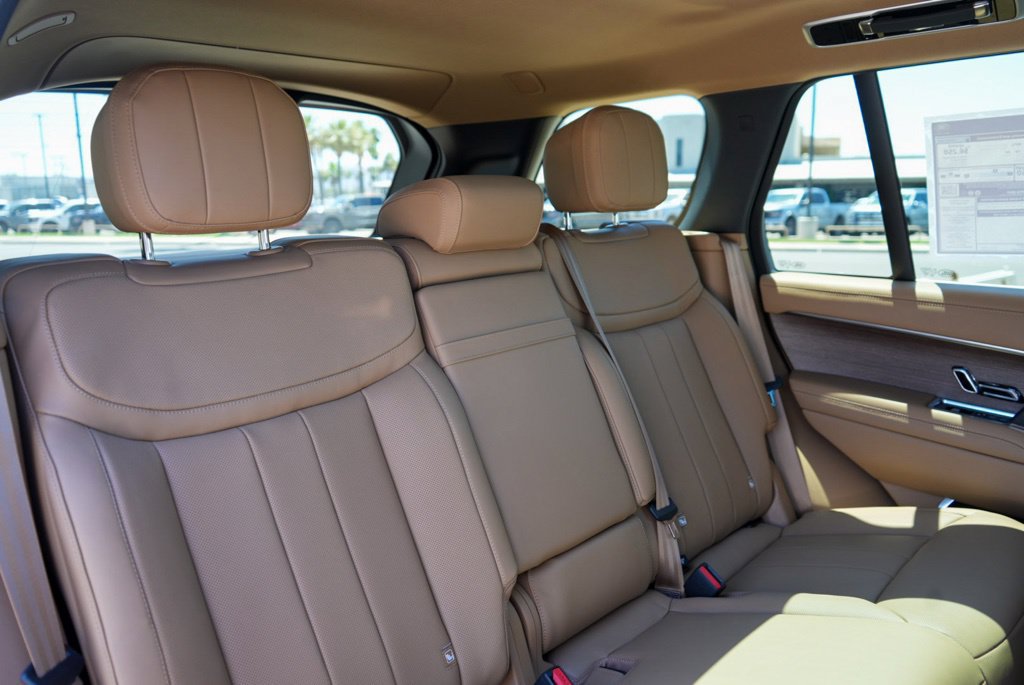 New 2026 Land Rover Range Rover SE AWD/4WD image 7