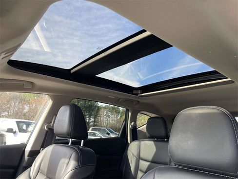 Used 2024 Nissan Murano SL image 18