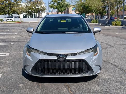 Used 2021 Toyota Corolla LE FWD image 10